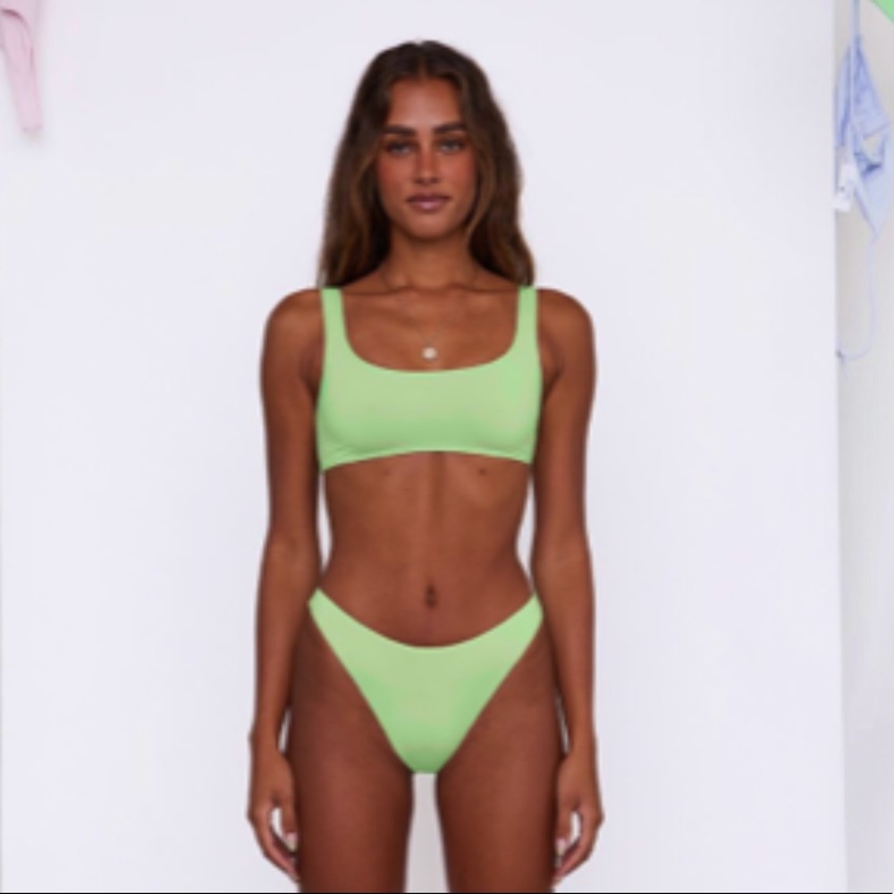 Bikini Top Scoop Neck